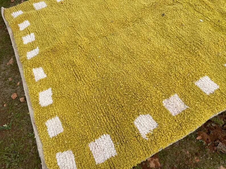 Handmade Moroccan rug 200cm x 250cm