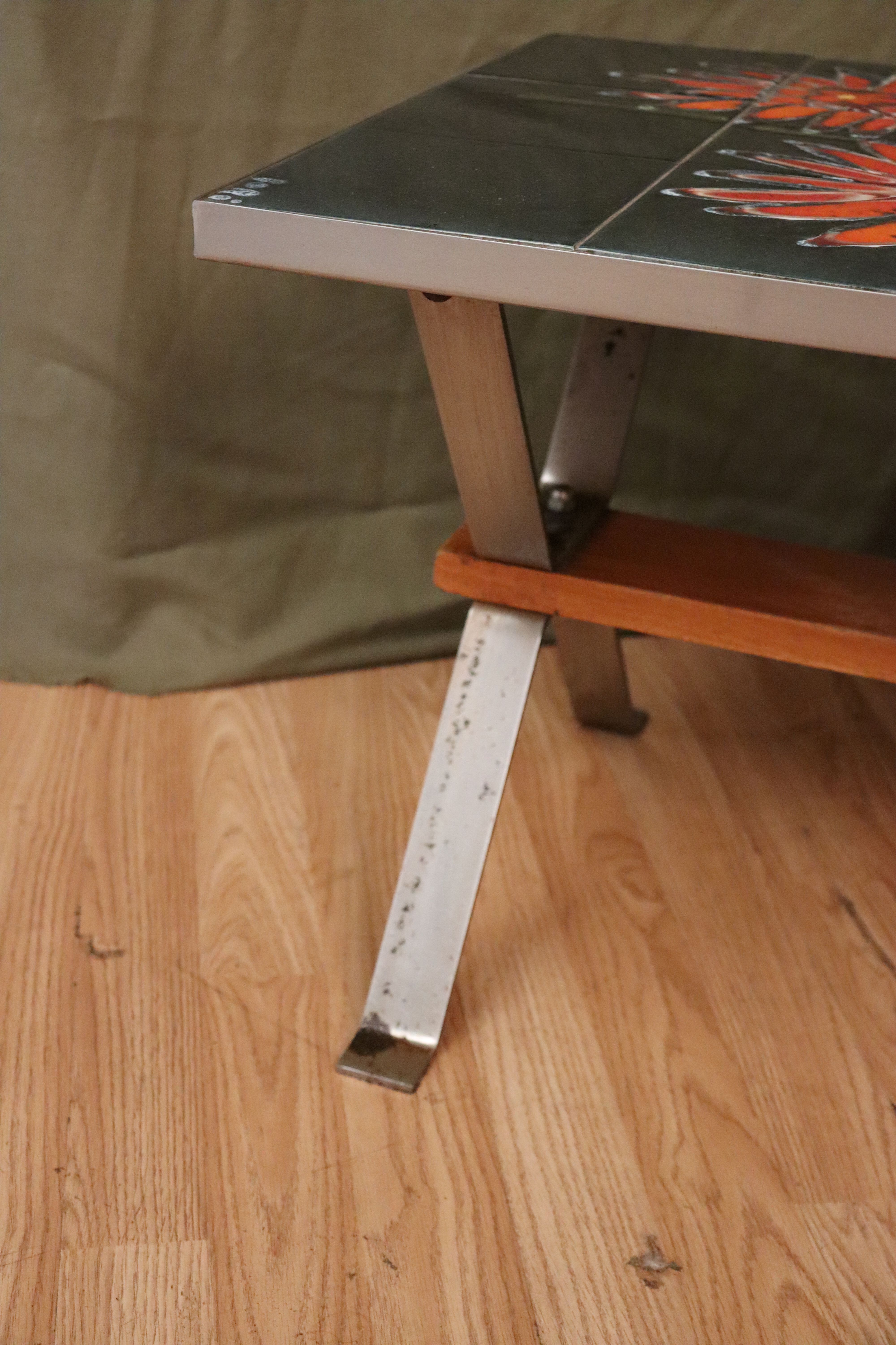 Ceramic coffee table