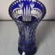 Vase cristal taillé bleu