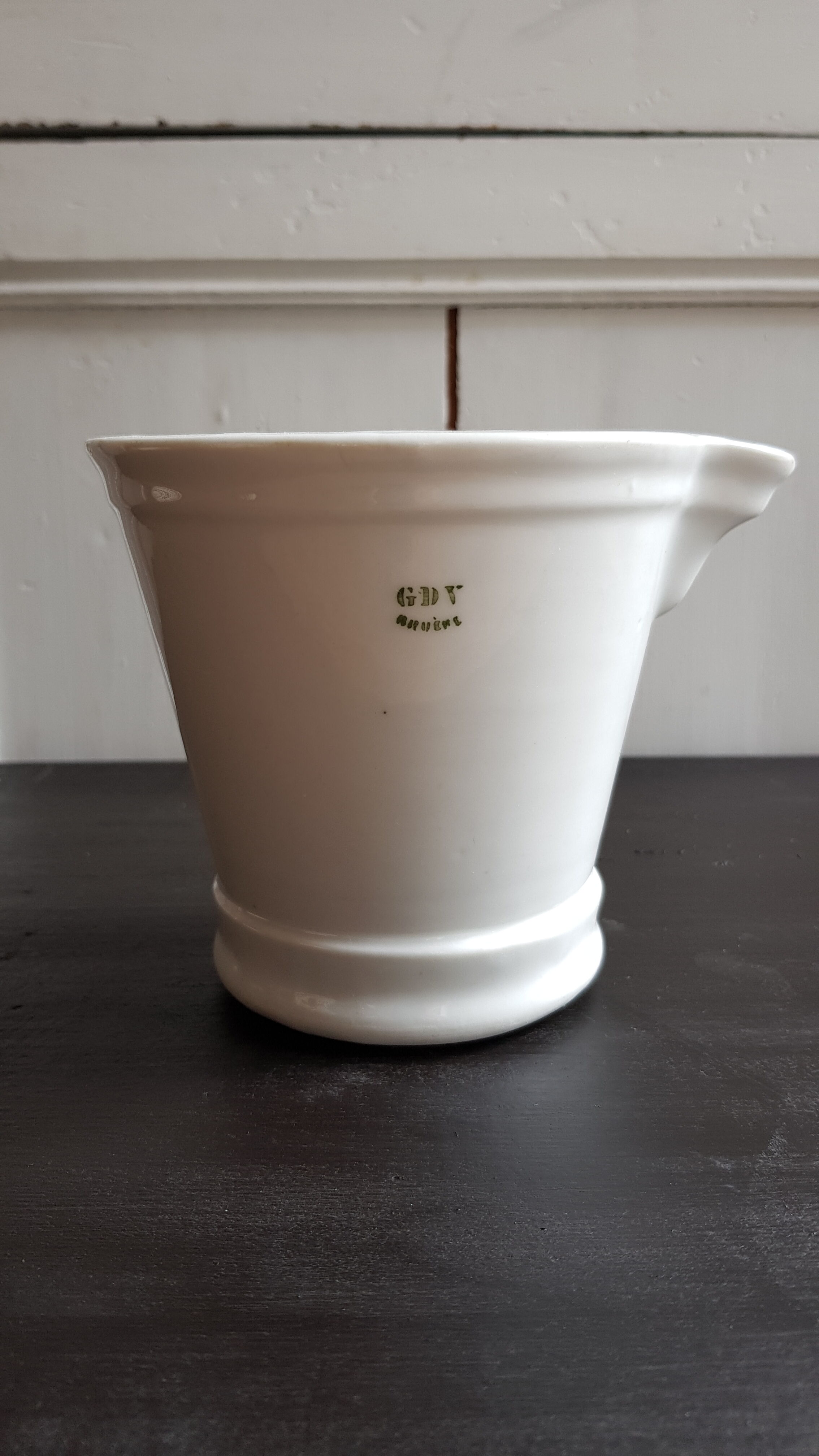 GDV white porcelain mortar