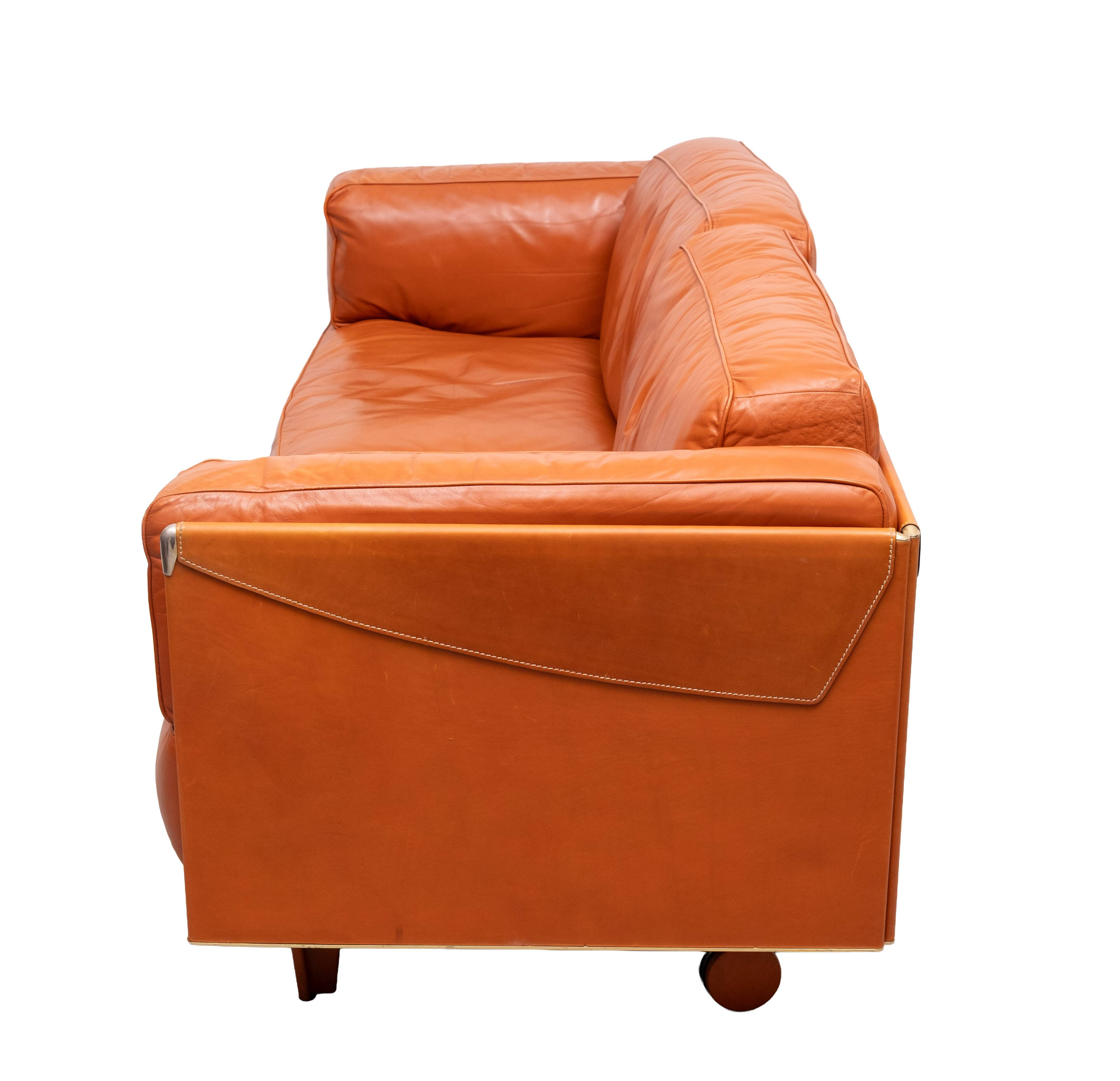 Stunning Leather 2.5 seater Sofa design by Pierluigi Cerri for poltrona fra