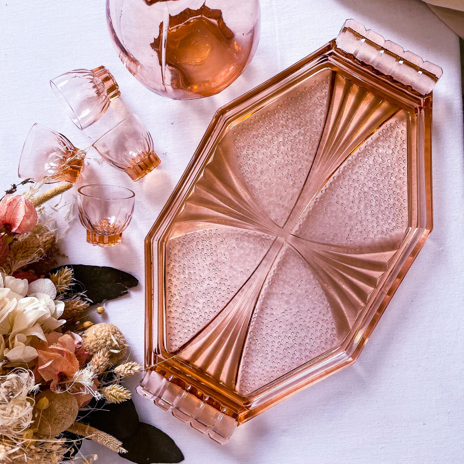 Art Deco Liquor Service