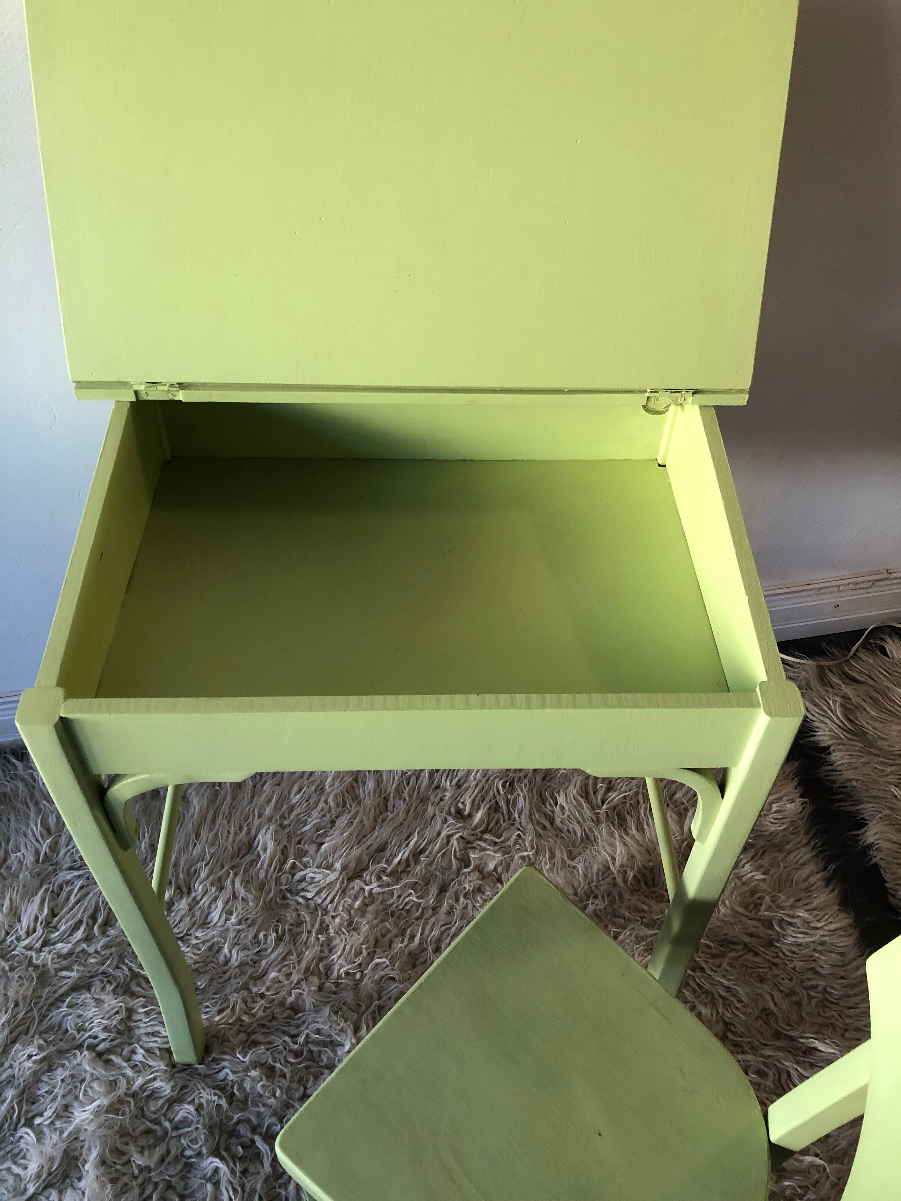 Bureau vintage et sa chaise assortie