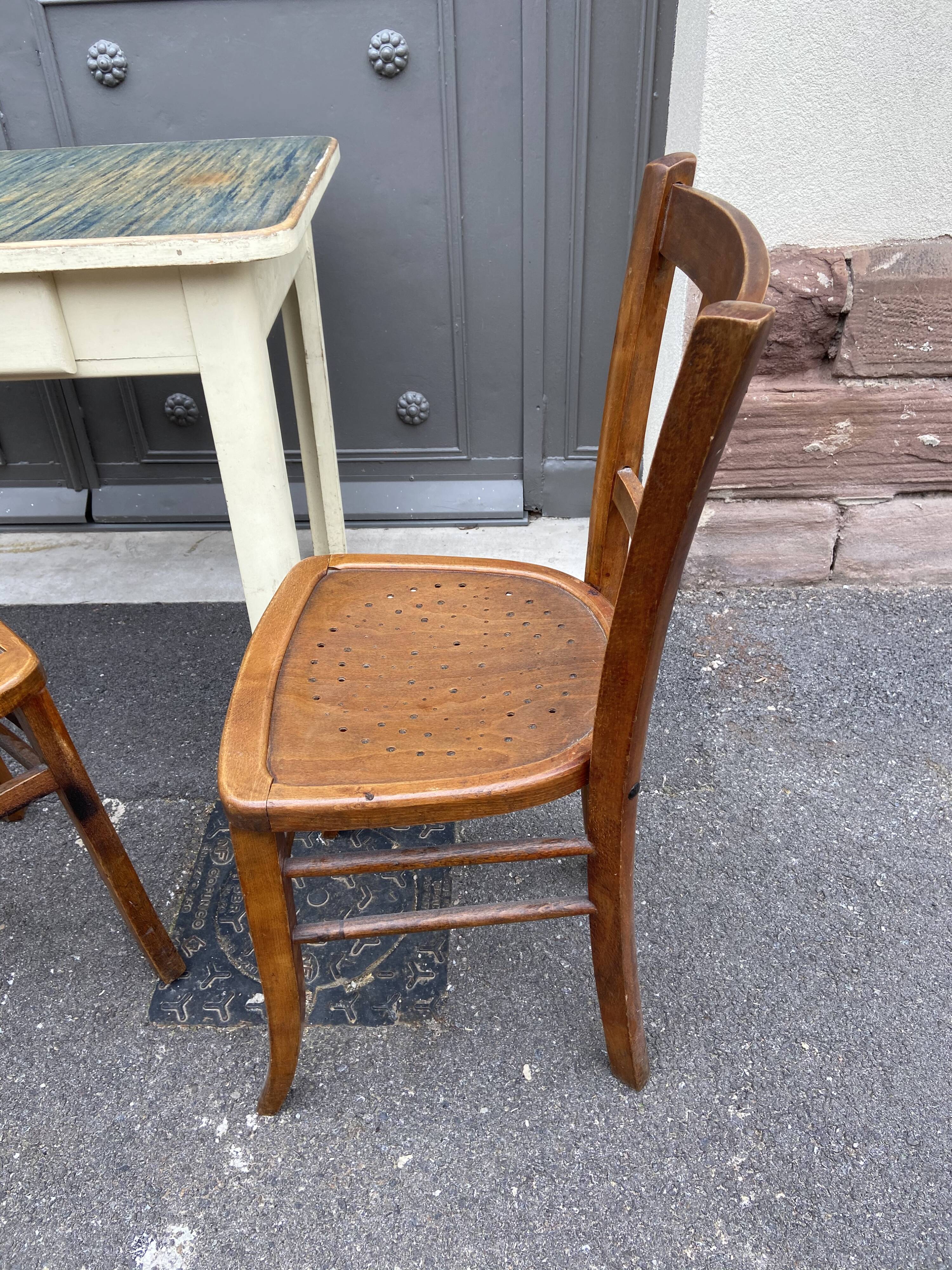 Pair of chairs bistro curved wood
