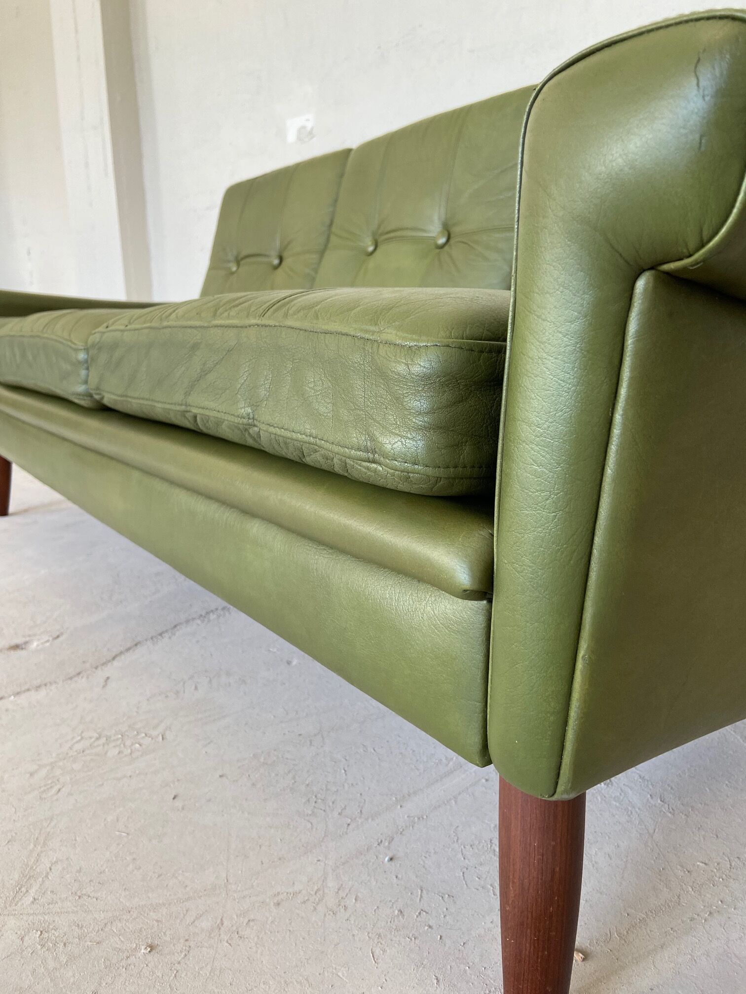 Vintage Danish mid-century Svend Skipper 3 person sofa in olive green leather 1965
