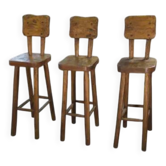 Ensemble de 3 tabourets hauts brutalistes en orme massif 1960’s