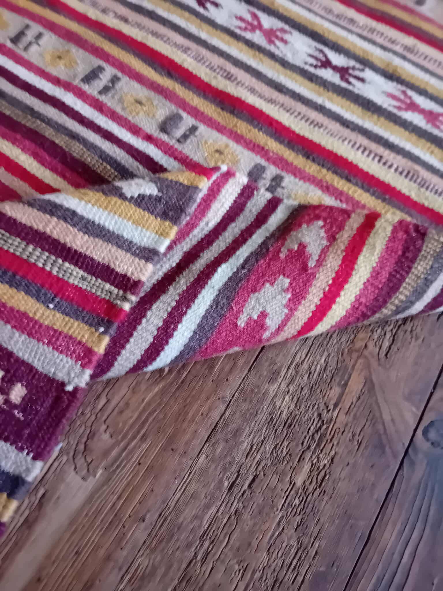 Handmade Indian Kilim 200x142cm
