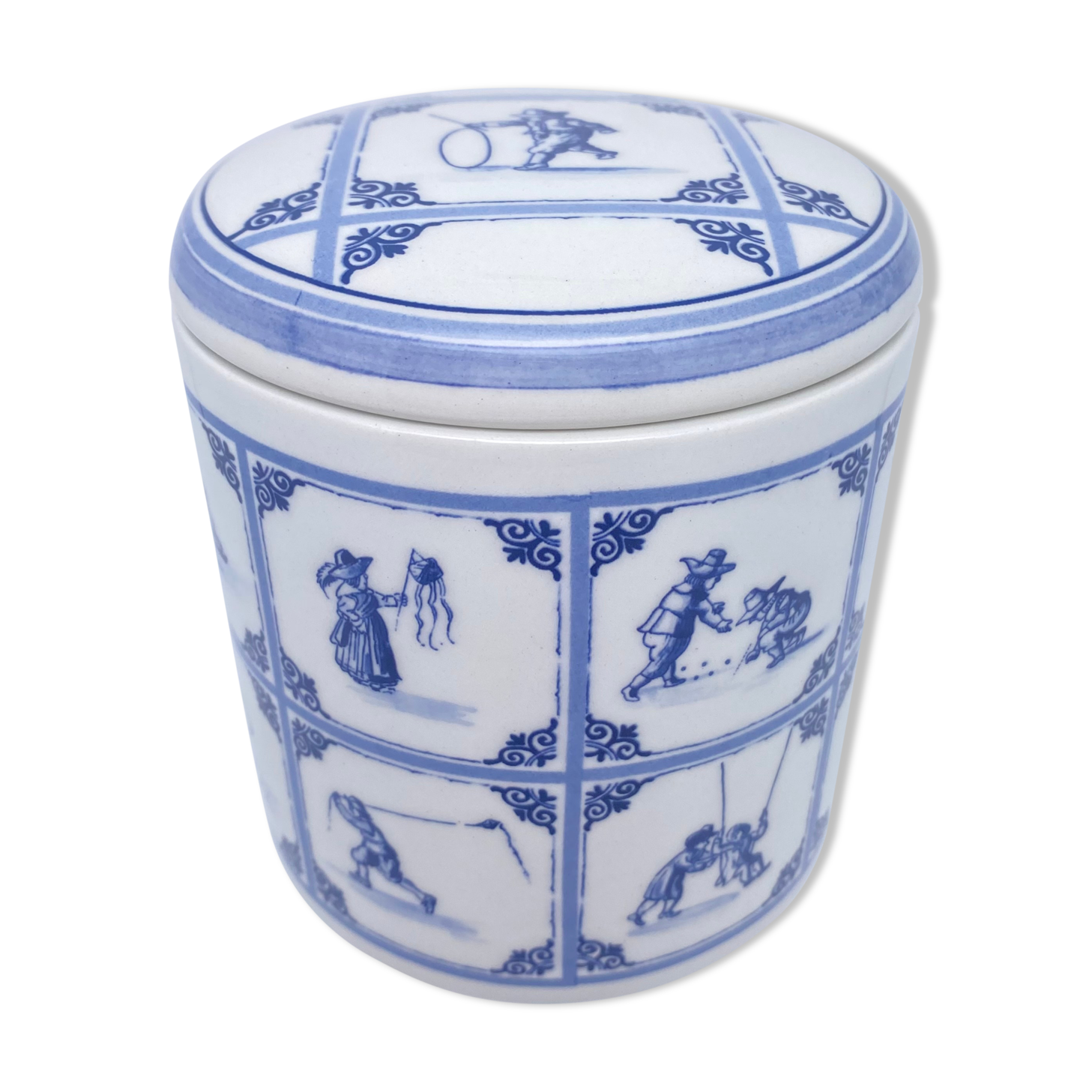 Delft earthenware pot