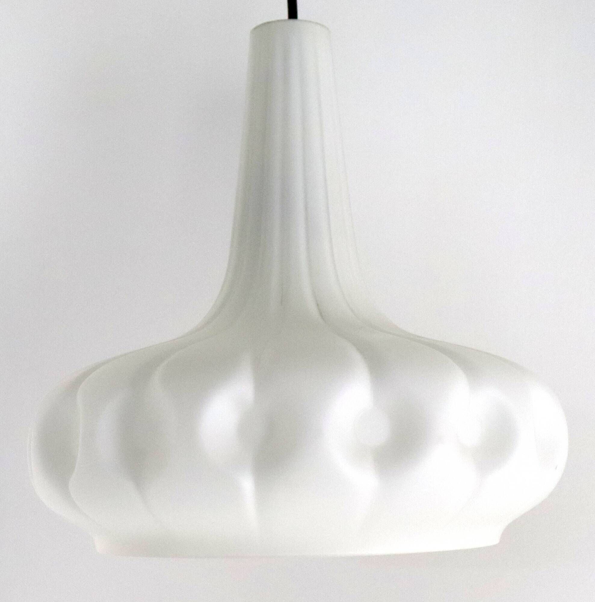 Peill & Putzler melkglazen lamp vintage mid century design
