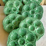 7 anciennes assiettes à huîtres barbotine verte sarreguemines