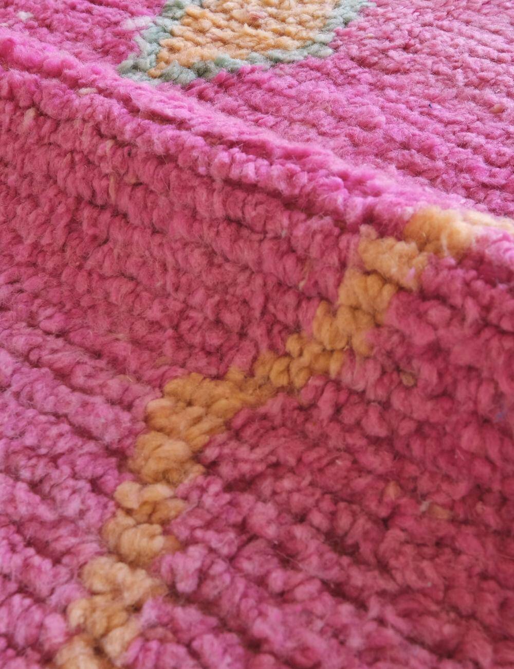 Boujad Rose Rug - 274 x 170 cm