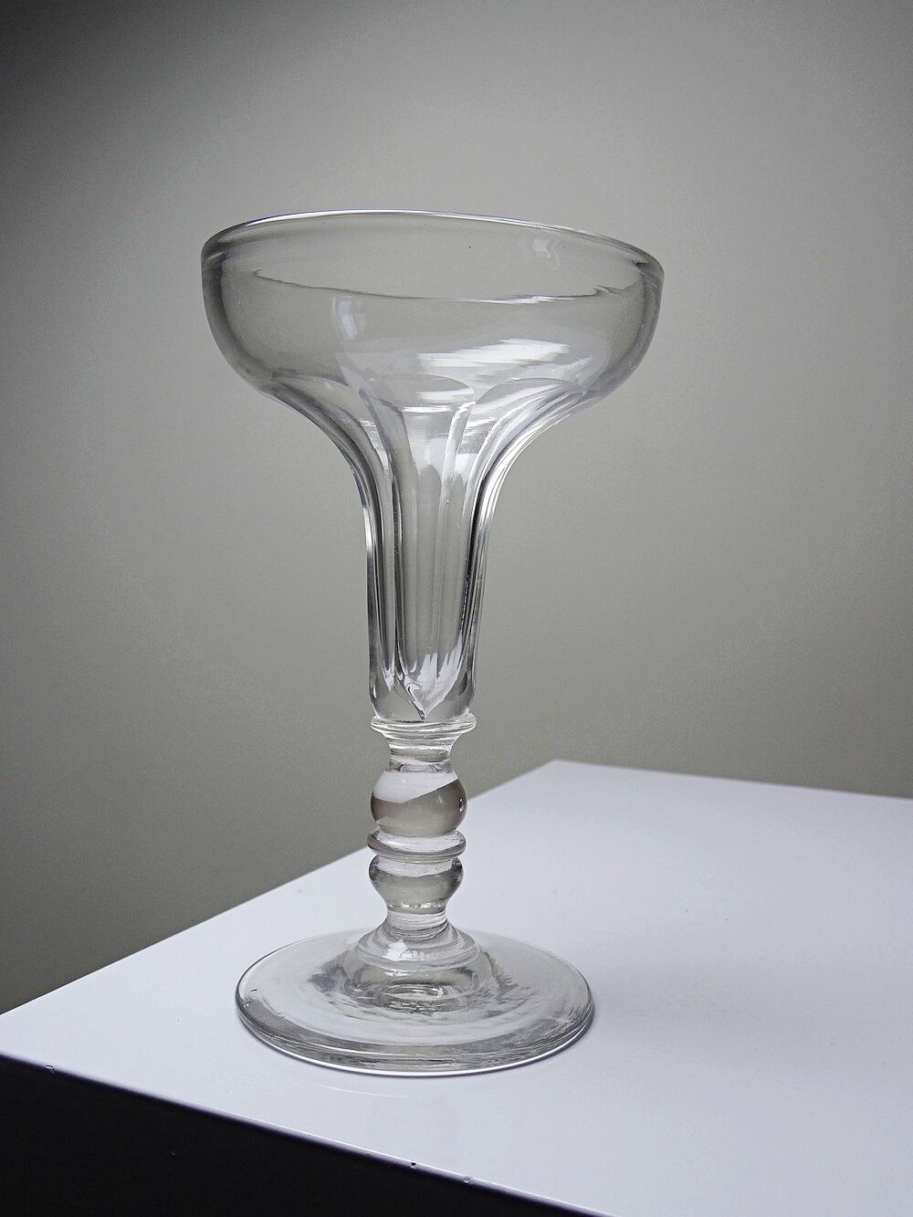 Champagne coupe, antique champenoise attributed to Baccarat, Napoleon III.
