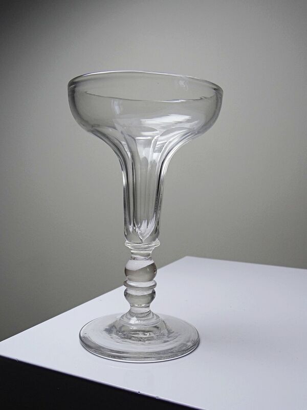 Coupe à champagne, champenoise ancienne attribuée à Baccarat, Napoleon III
