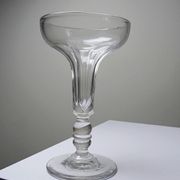 Champagne coupe, antique champenoise attributed to Baccarat, Napoleon III.