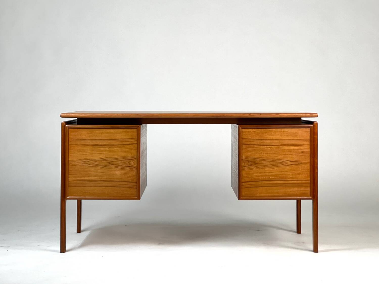 Danish Design Teak Desk by GV Møbler Vintage Mid-Century 60s 70s