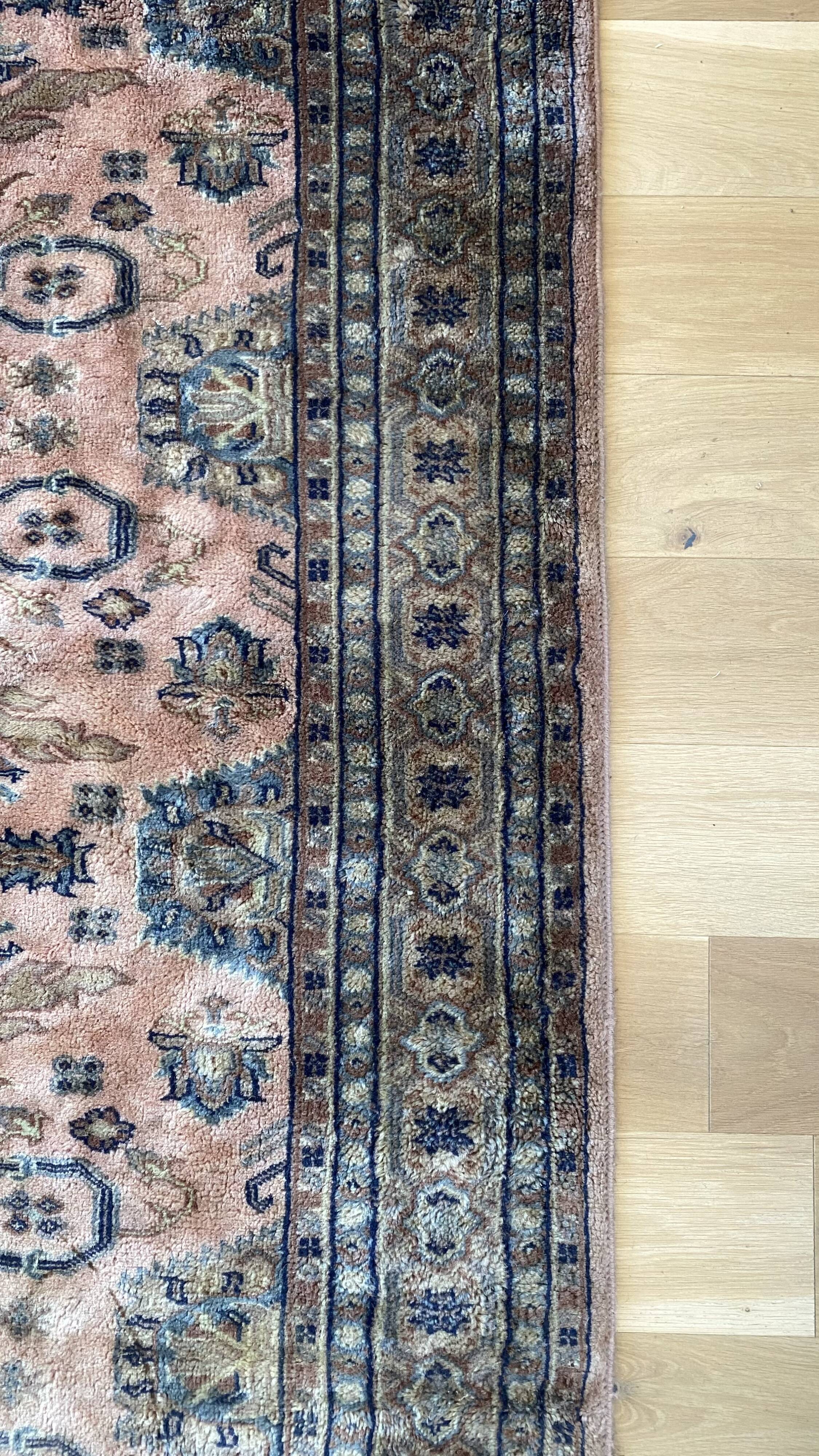 Large handmade Caucasian rug - 274x185 cm - Certificate of authenticity