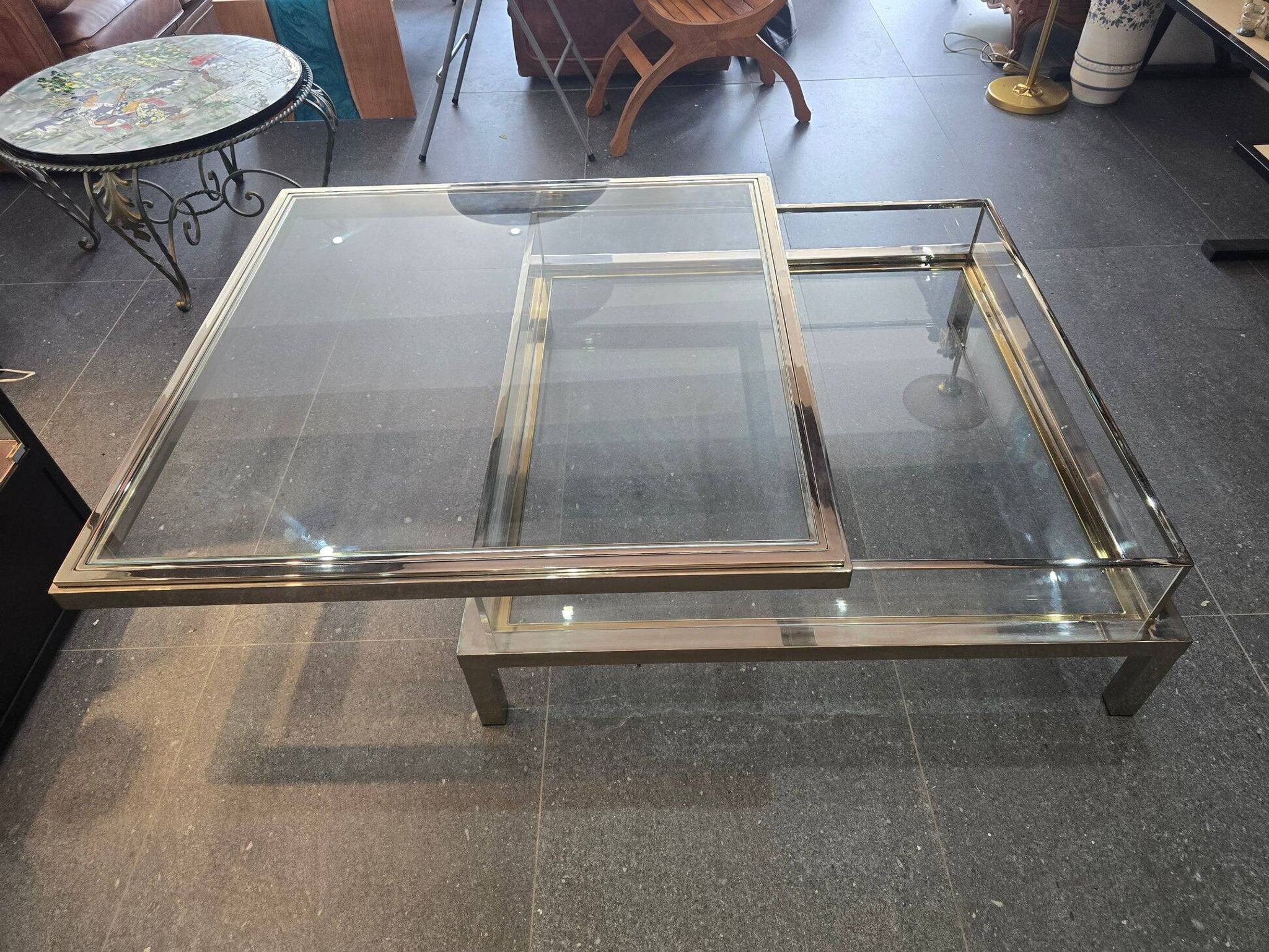Sliding top coffee table – 70s design – chrome & glass – 108 cm