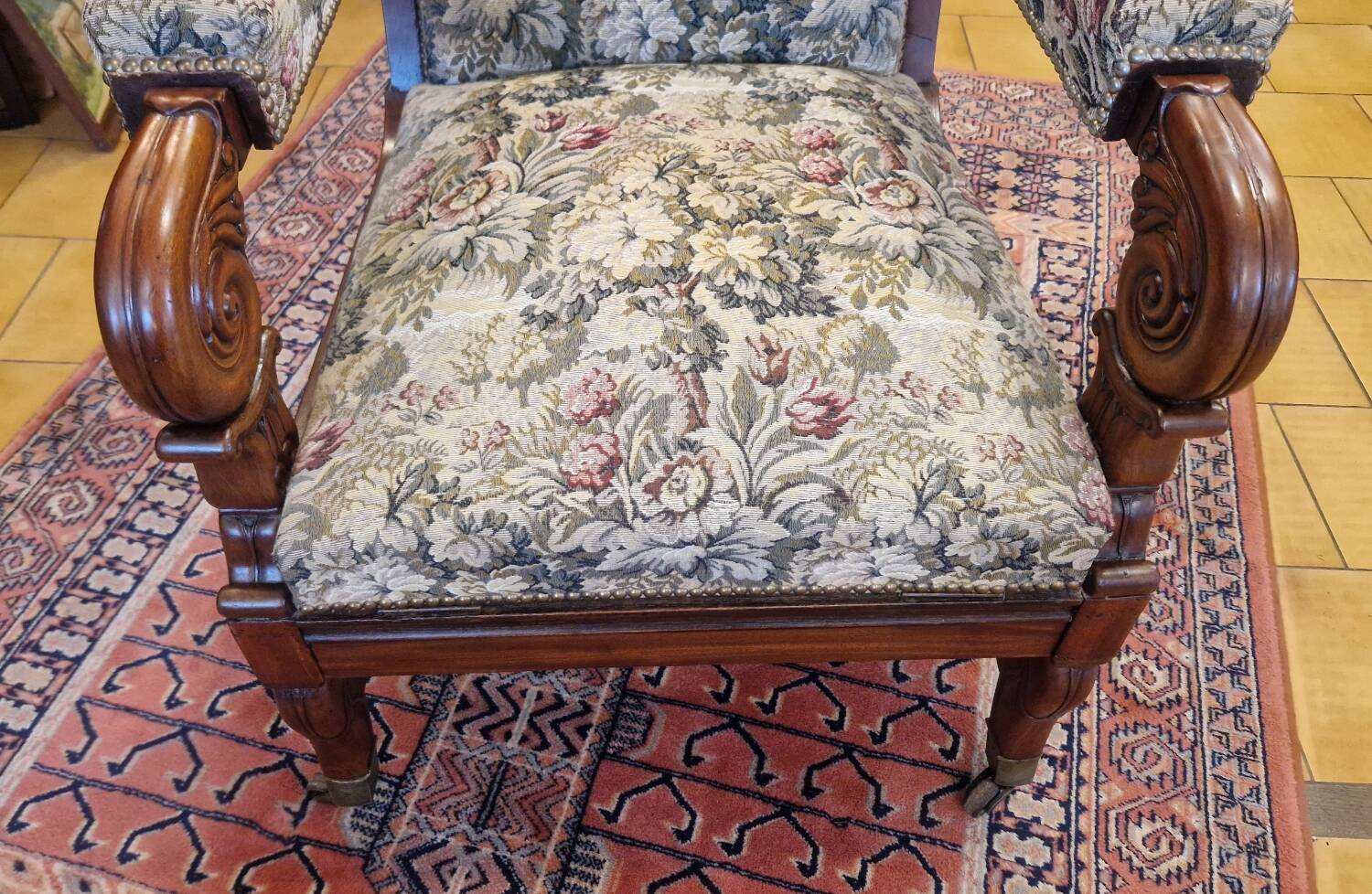 Voltaire mahogany with a rack.