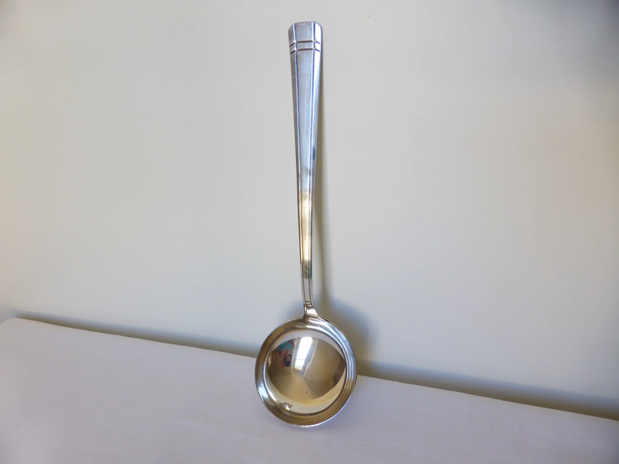 Shady vintage silver-plated metal ladle 2106277