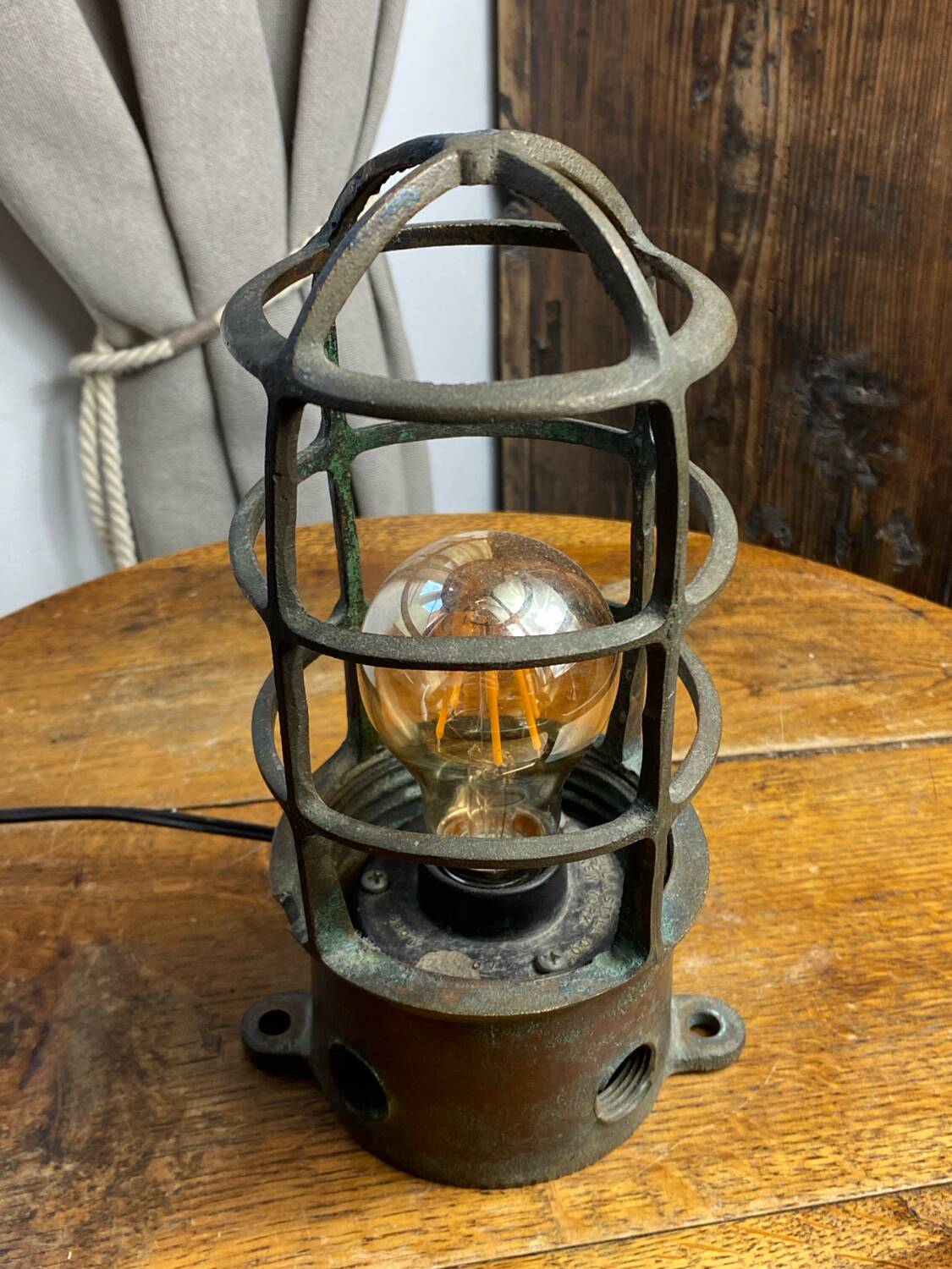 Antique lampe de bateau Russell @ Stoll New York