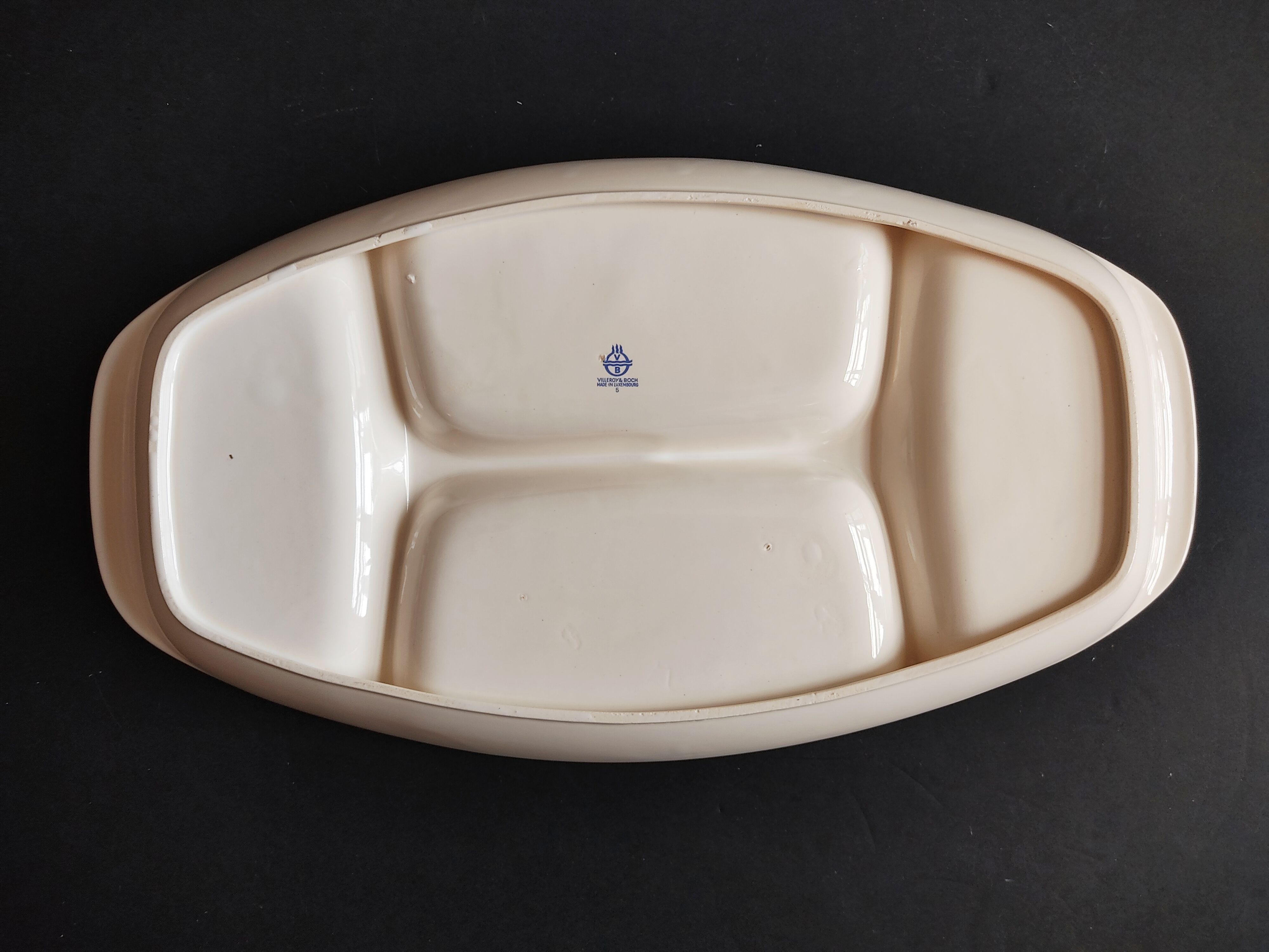 Villeroy & Boch vintage dish décor fruits and vegetables
