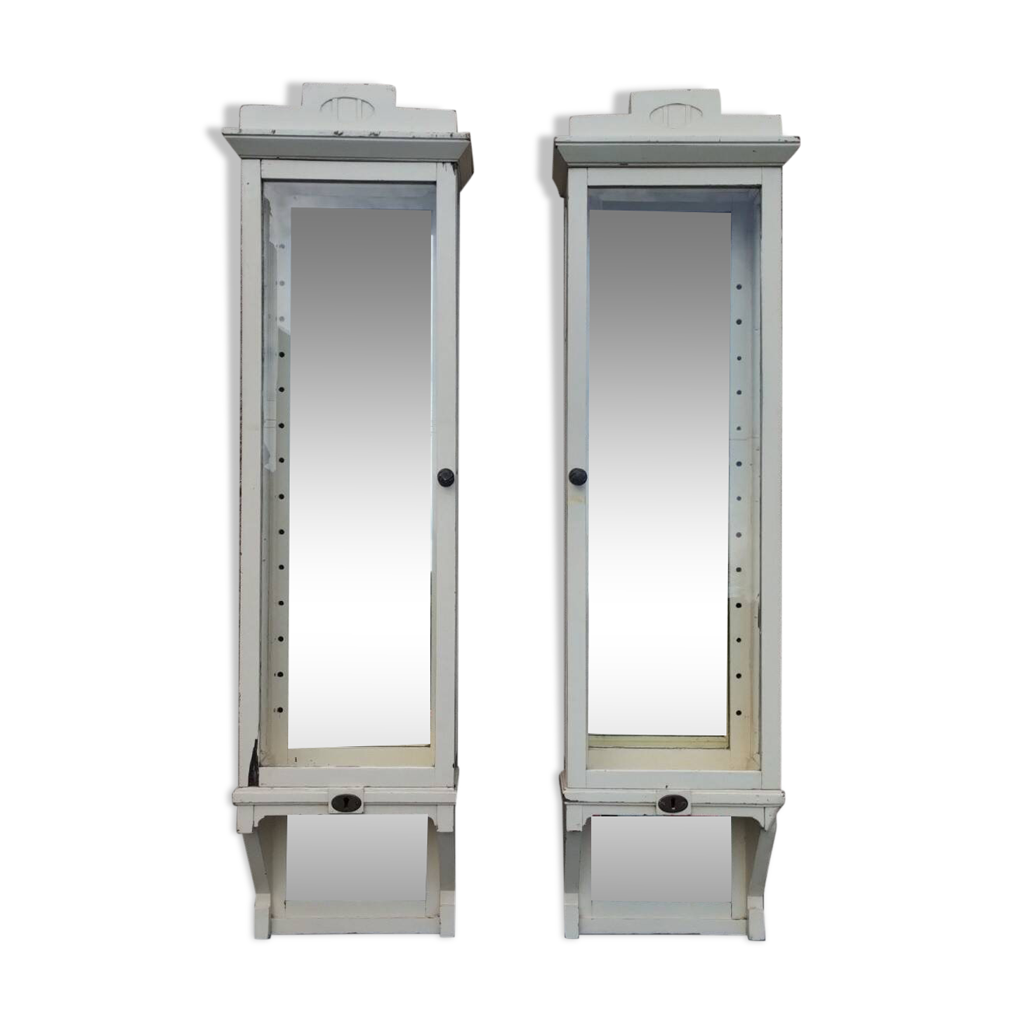 Paire de 2 anciennes petites vitrine en bois massif