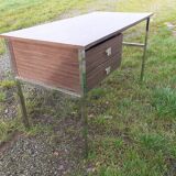 Desk model senior by Pierre Guariche for Meurop