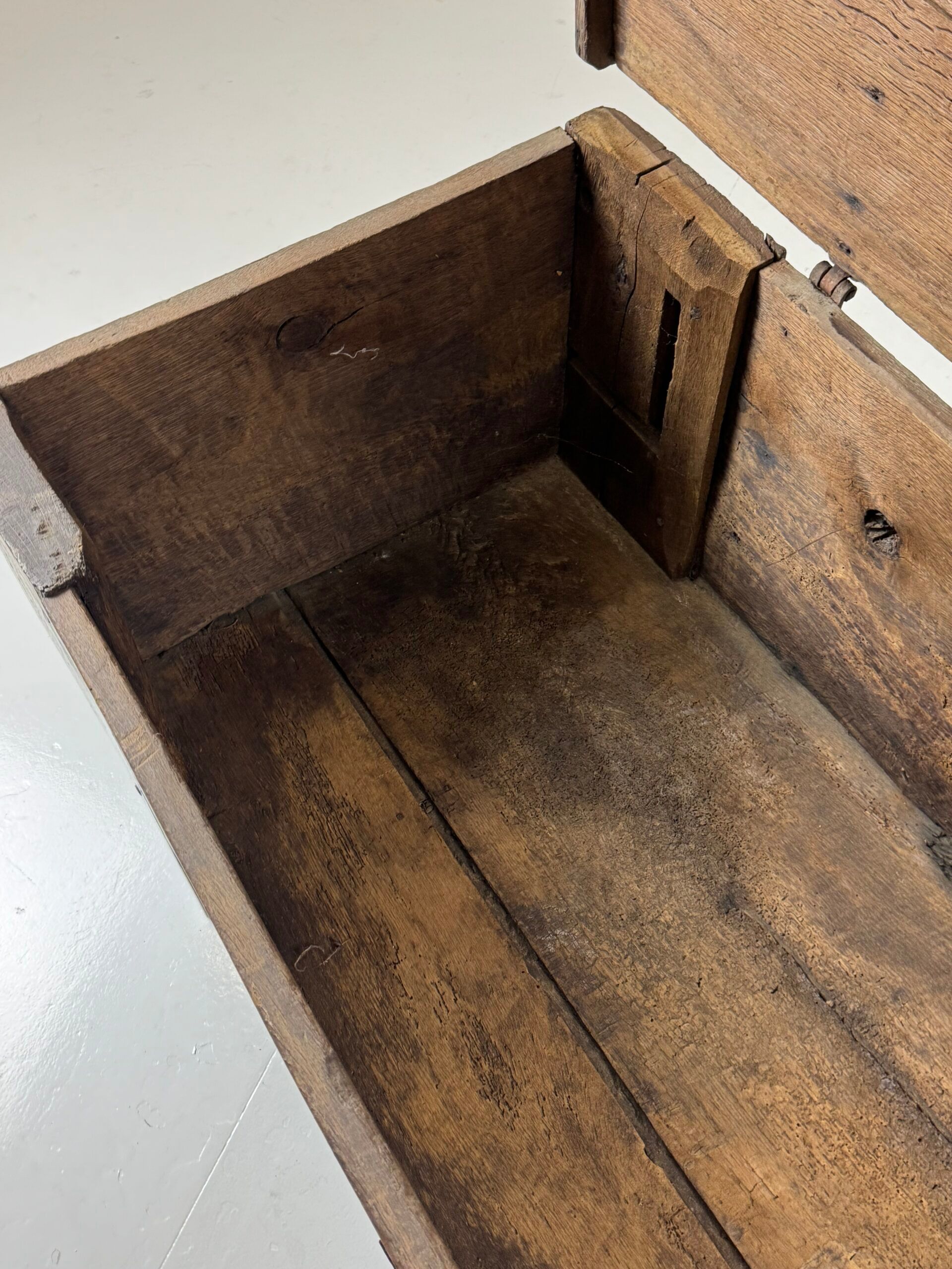 Stollentruhe chest 17th century