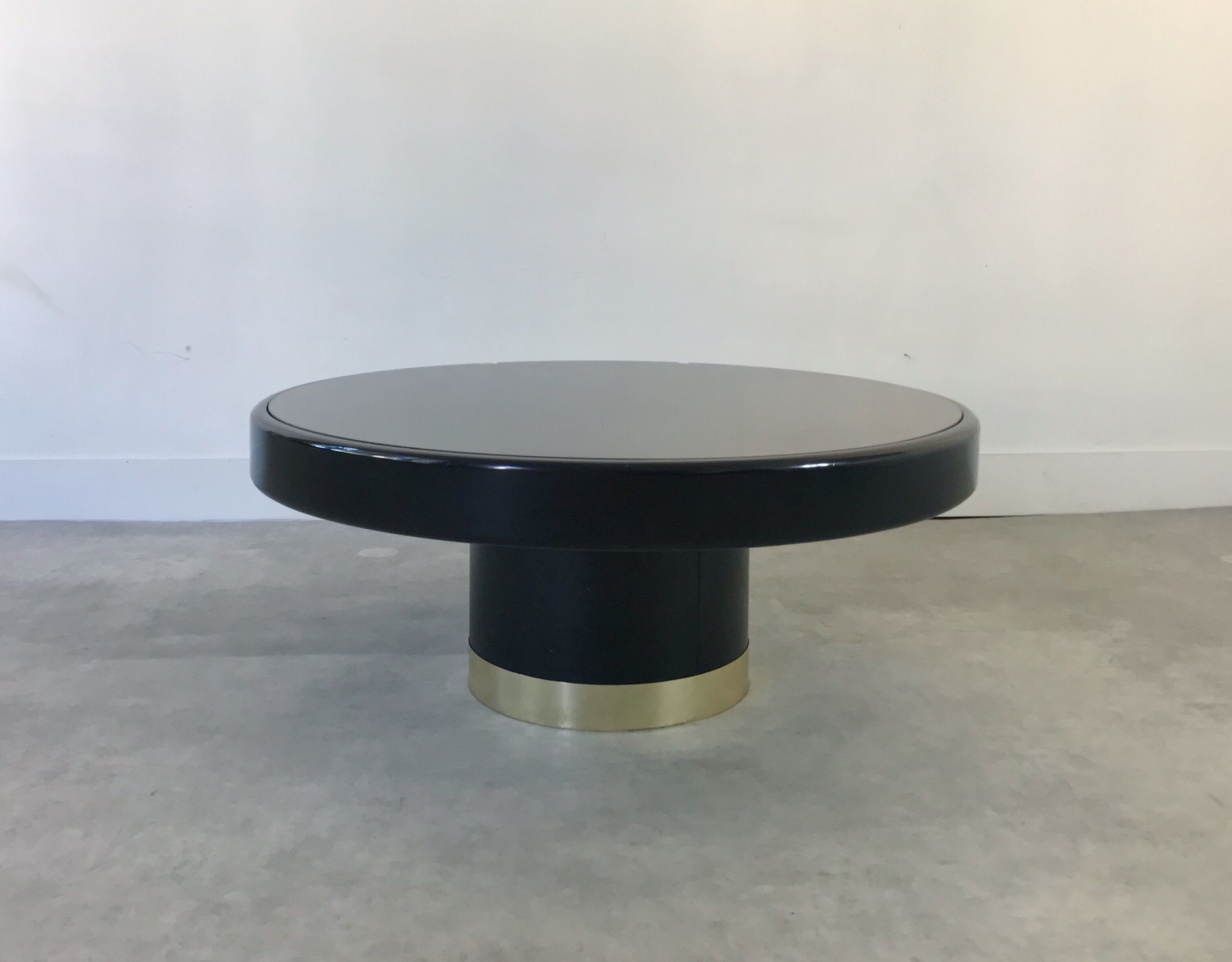 shabby chic of Roche Bobois, 1970 s