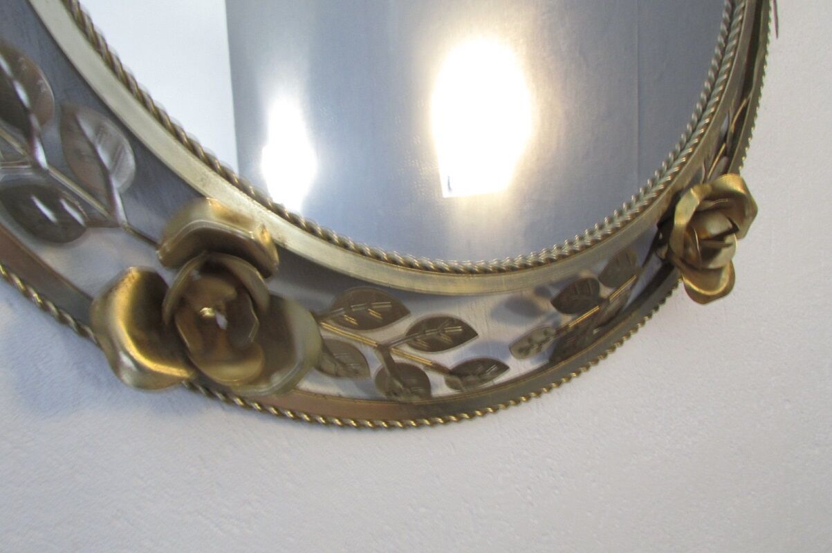 Miroir en métal doré rond, couronne de roses