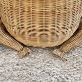 Porte revues grenouille en rotin