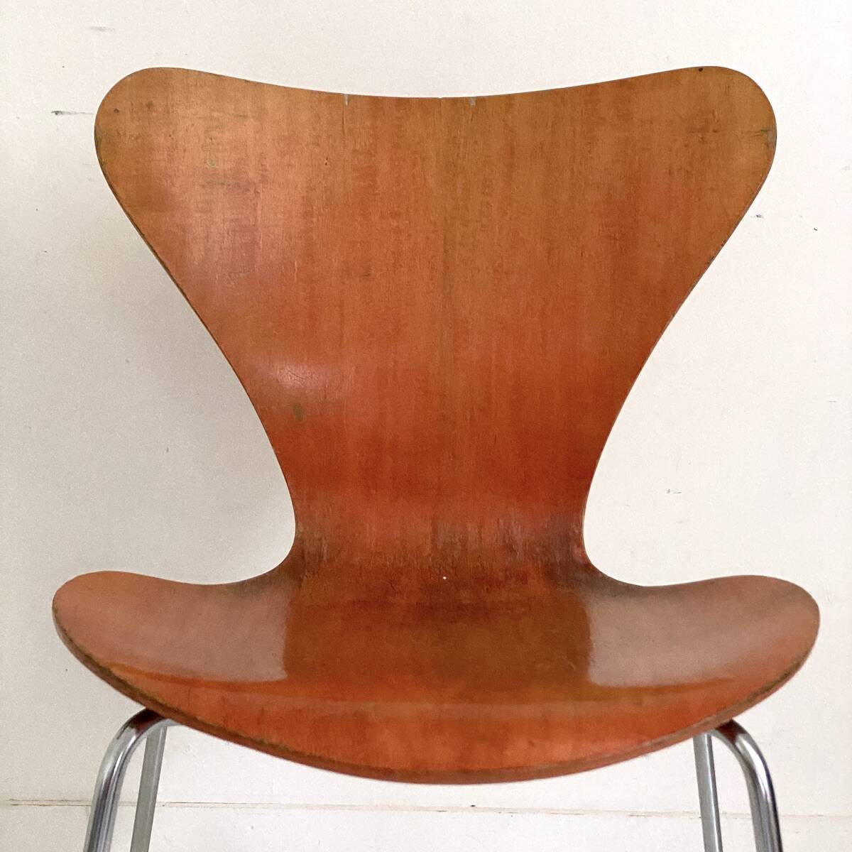Chaise Butterfly de Arne Jacobsen édition Fritz Hansen