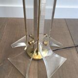 Rare lampadaire de parquet en laiton doré et plexiglass