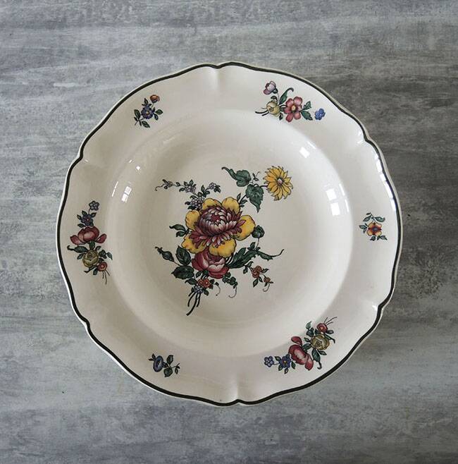 Large Old Villeroy & Boch Earthenware Deep Plate - 1562 - Peony