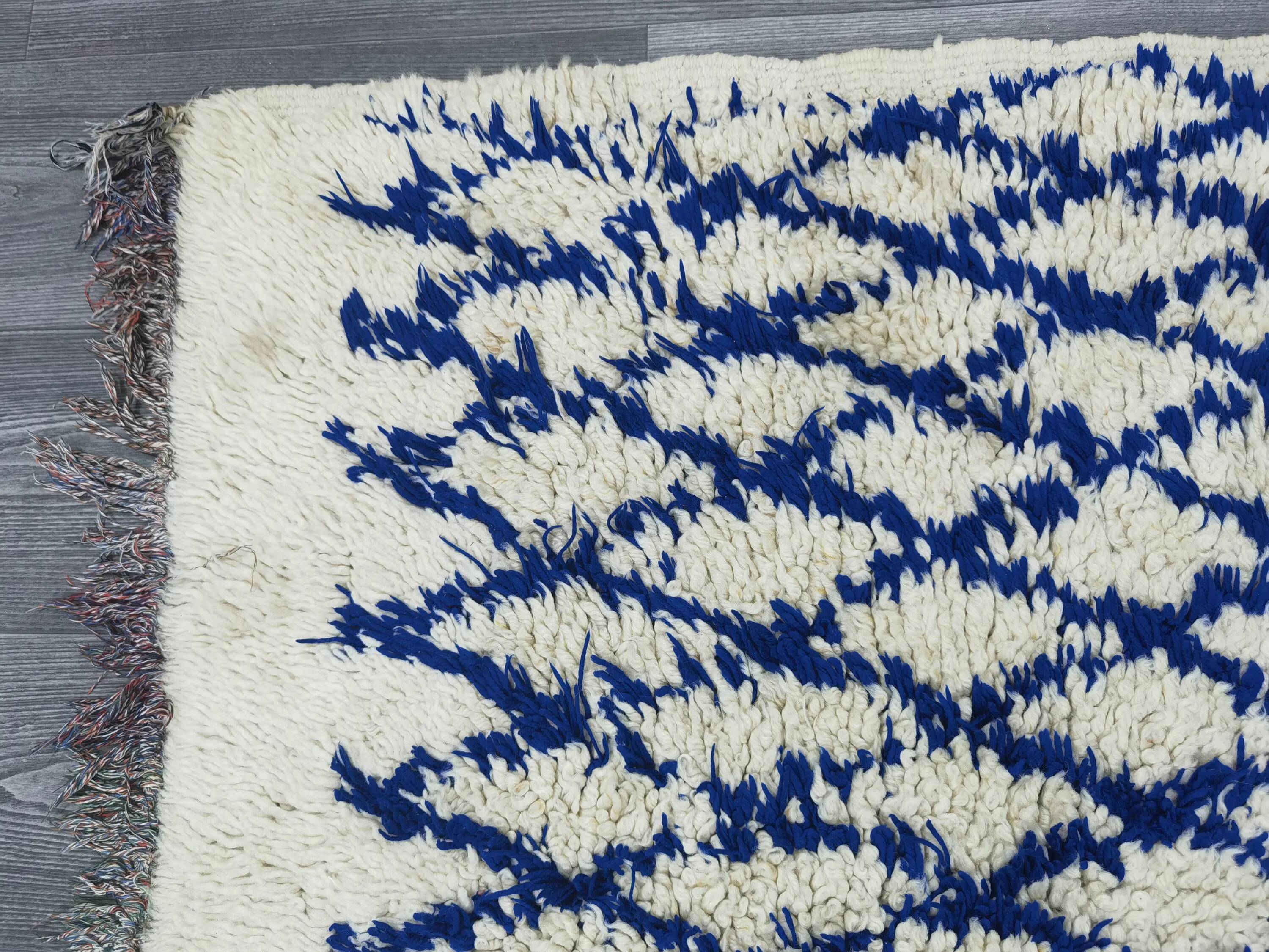 Large handmade Berber rug 2.5x1.5 m