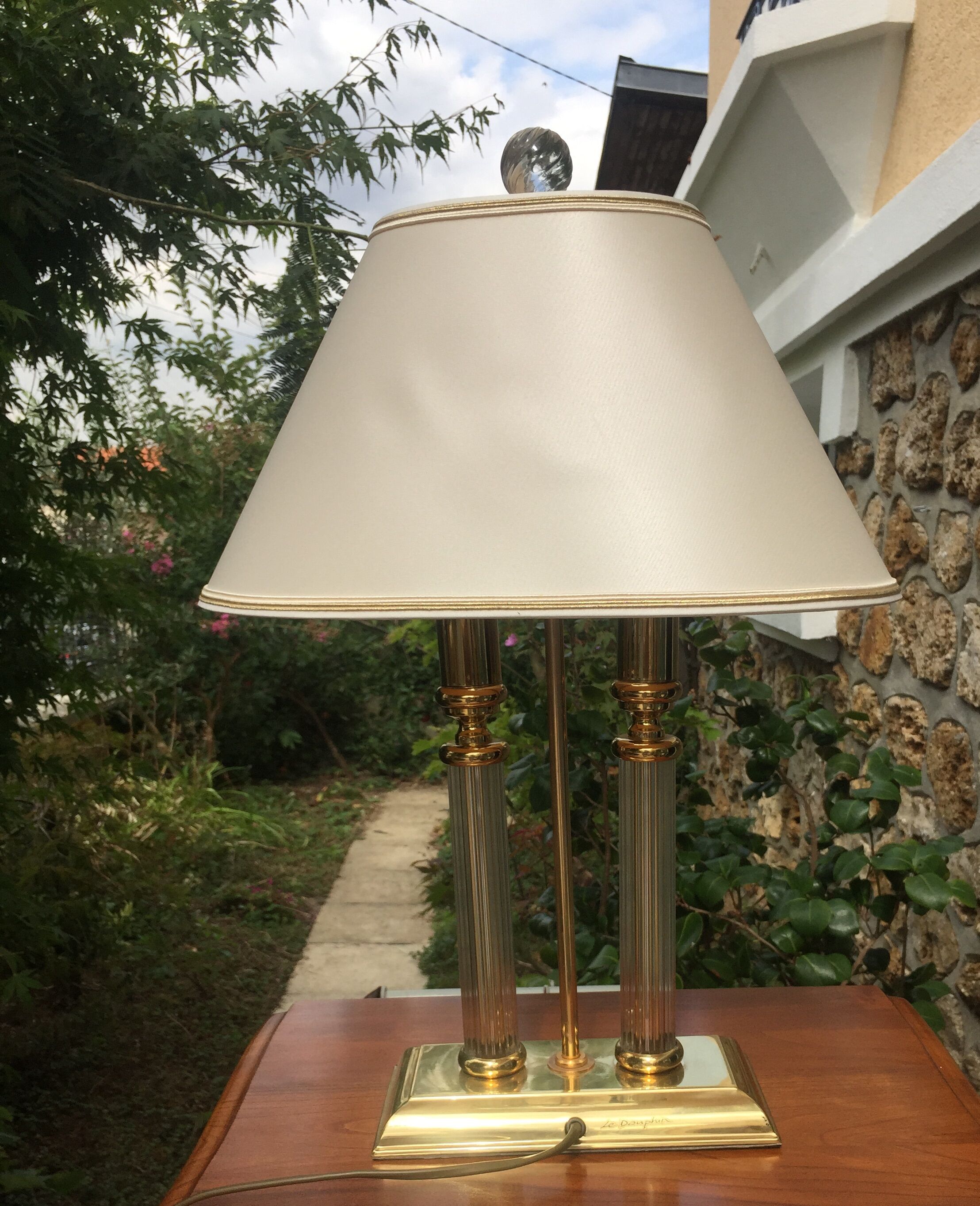 Lampe modèle Lussac de la marque Le Dauphin 1970