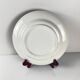 Set de 8 assiettes plates en faïence bleue, décor floral et oiseaux, XXe
