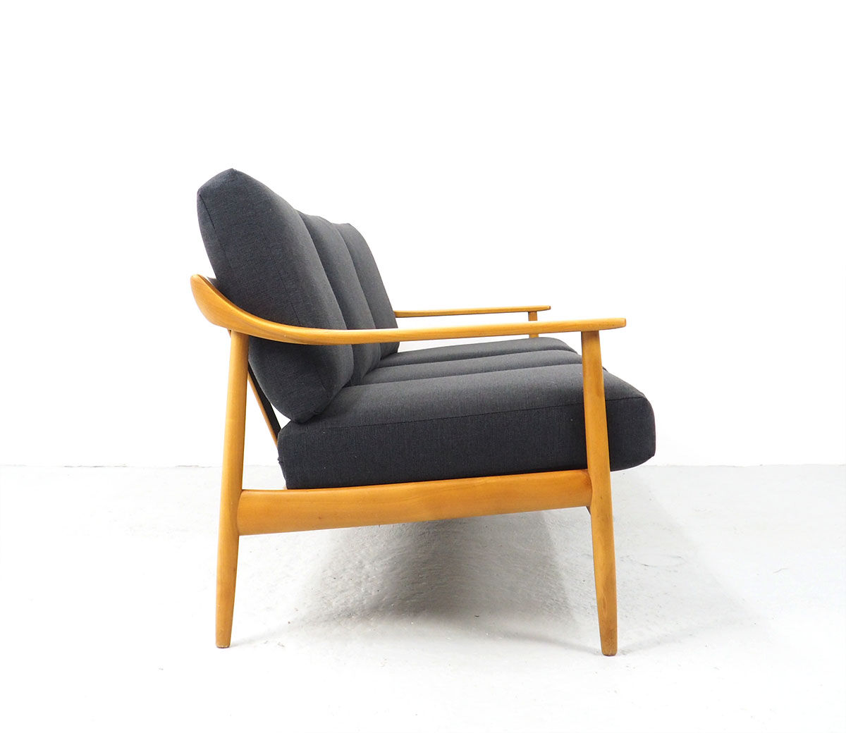 Vintage 3-seater sofa by Wilhelm Knoll, 1960's