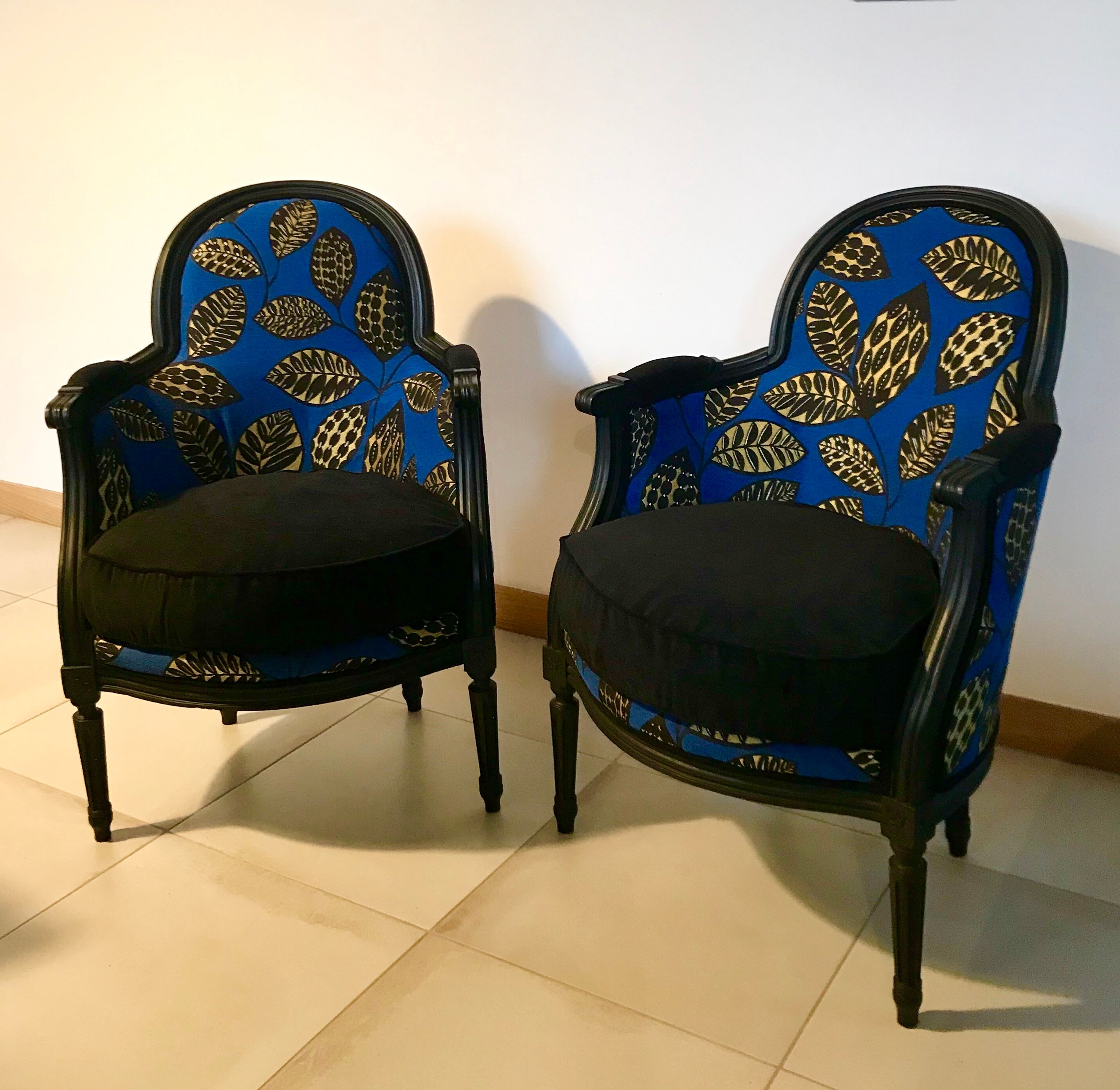 2 fully restored antique bergère armchairs