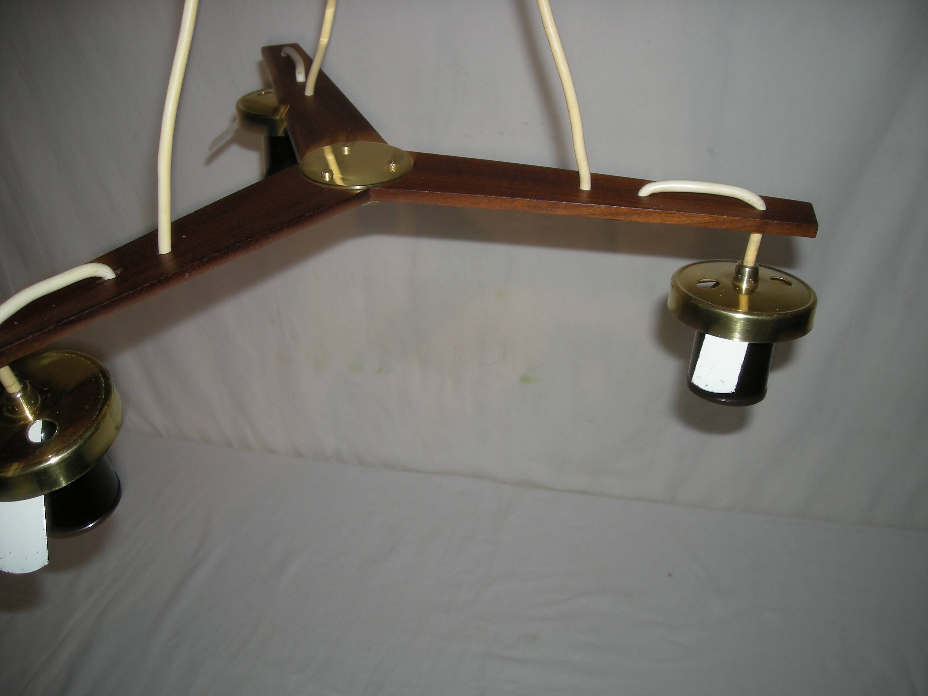 Suspension style scandinave des années 60