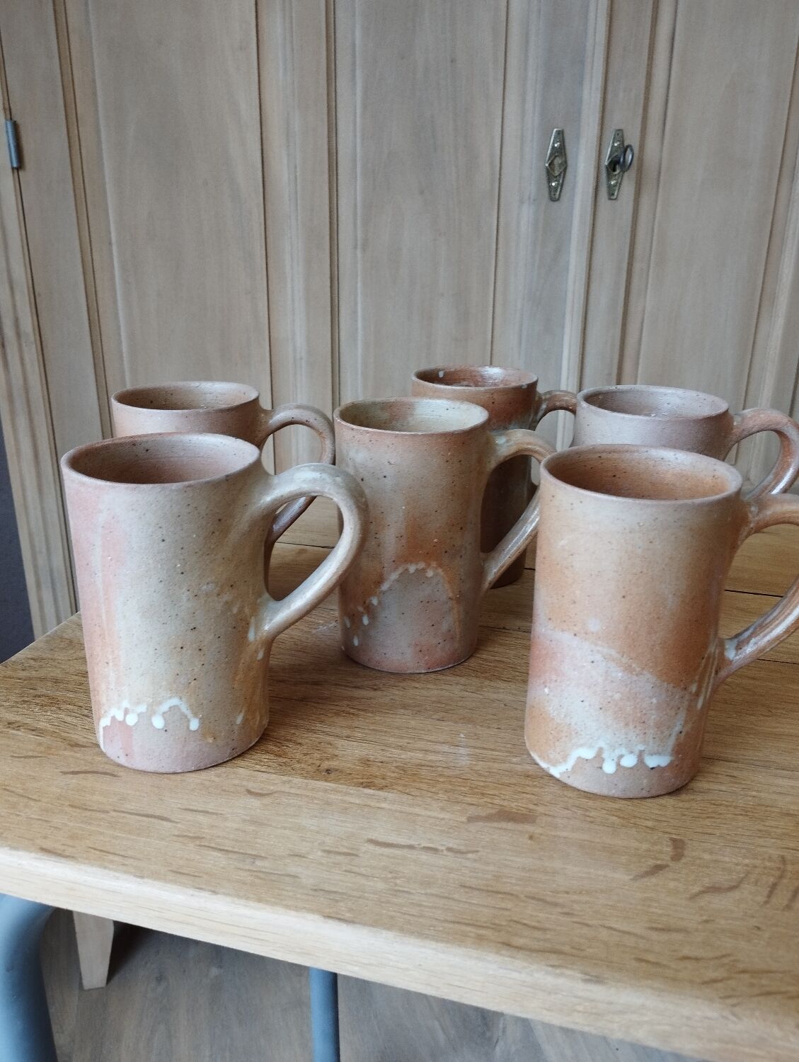 Stoneware cup service