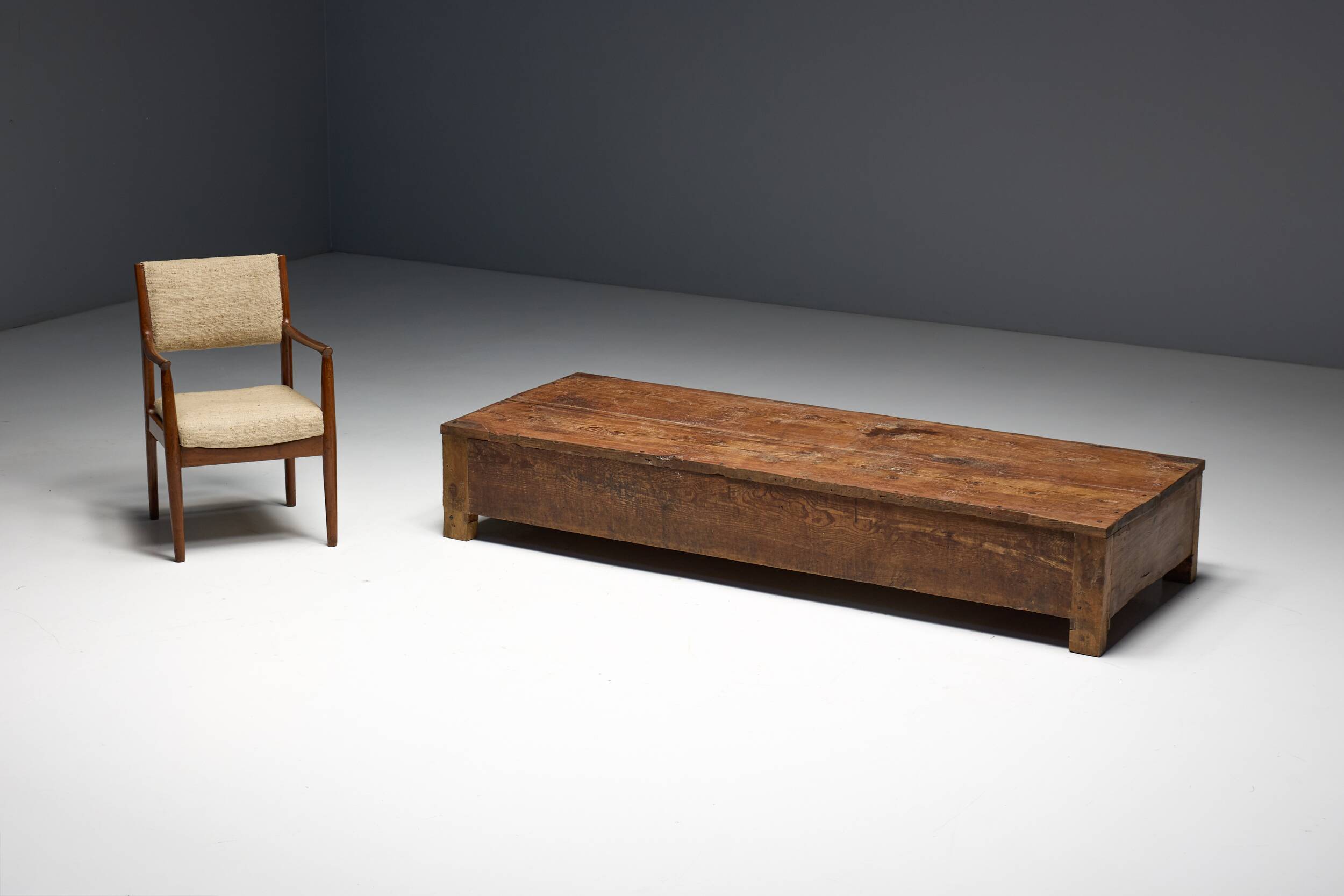 Table basse rustique vernaculaire, France, 20e siècle
