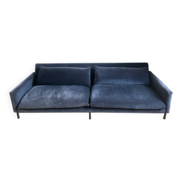 MIRA sofa caravan collection