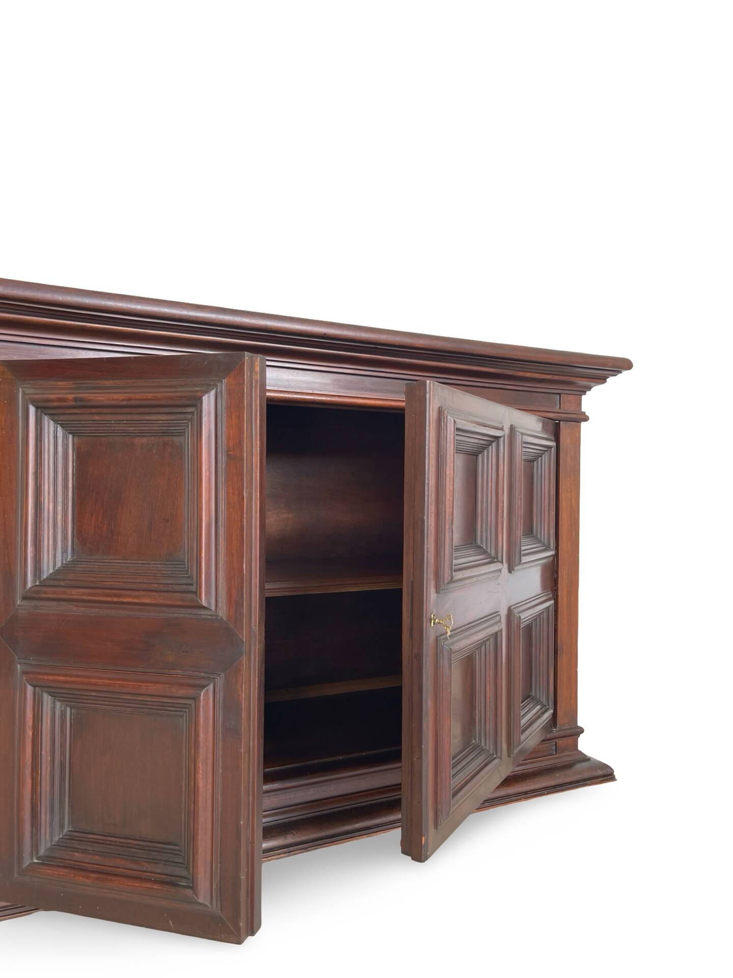 The high-quality Italian Renaissance Revival credenza, 1920s/1930s
