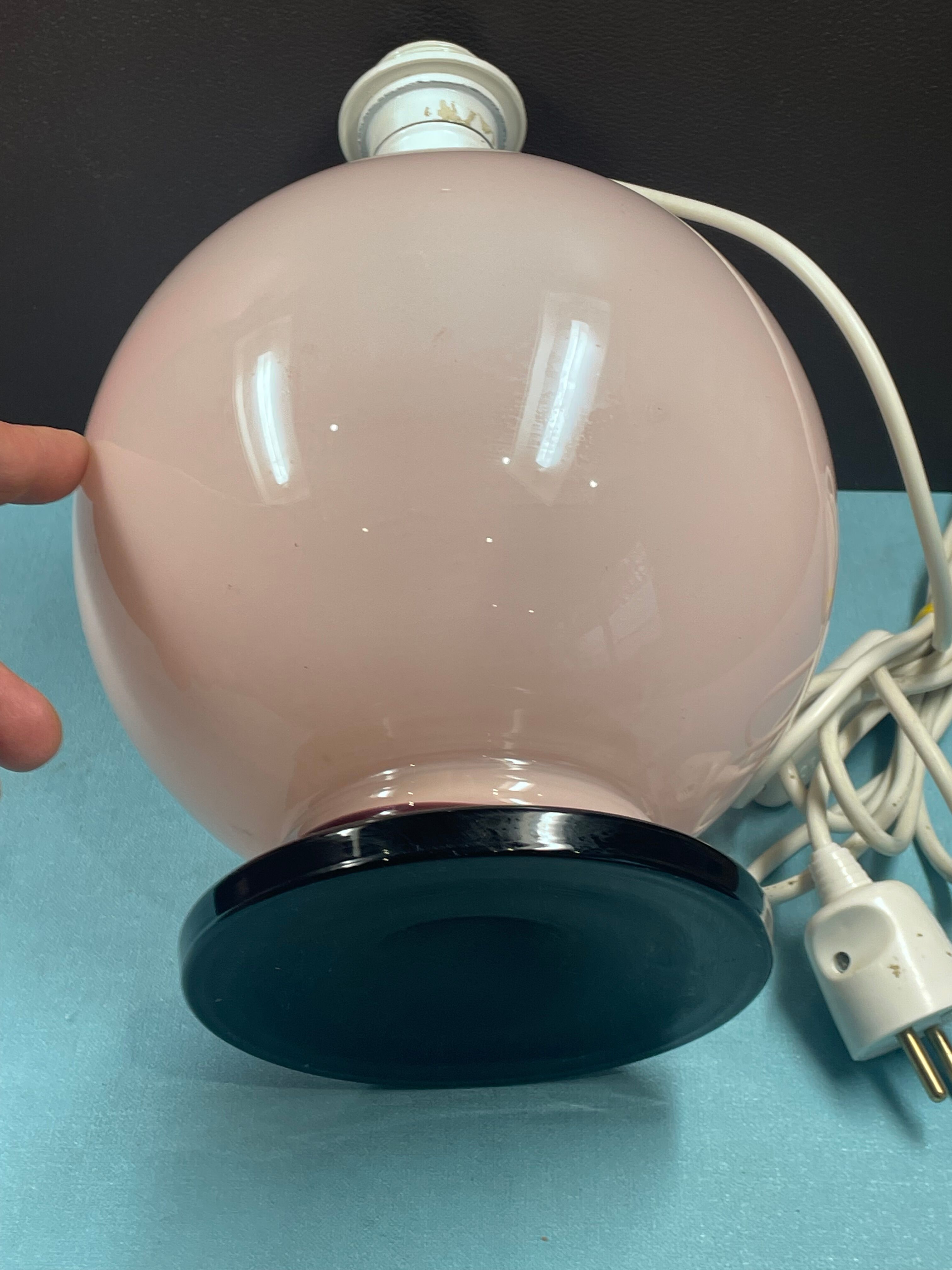 Pink sphere lamp stand