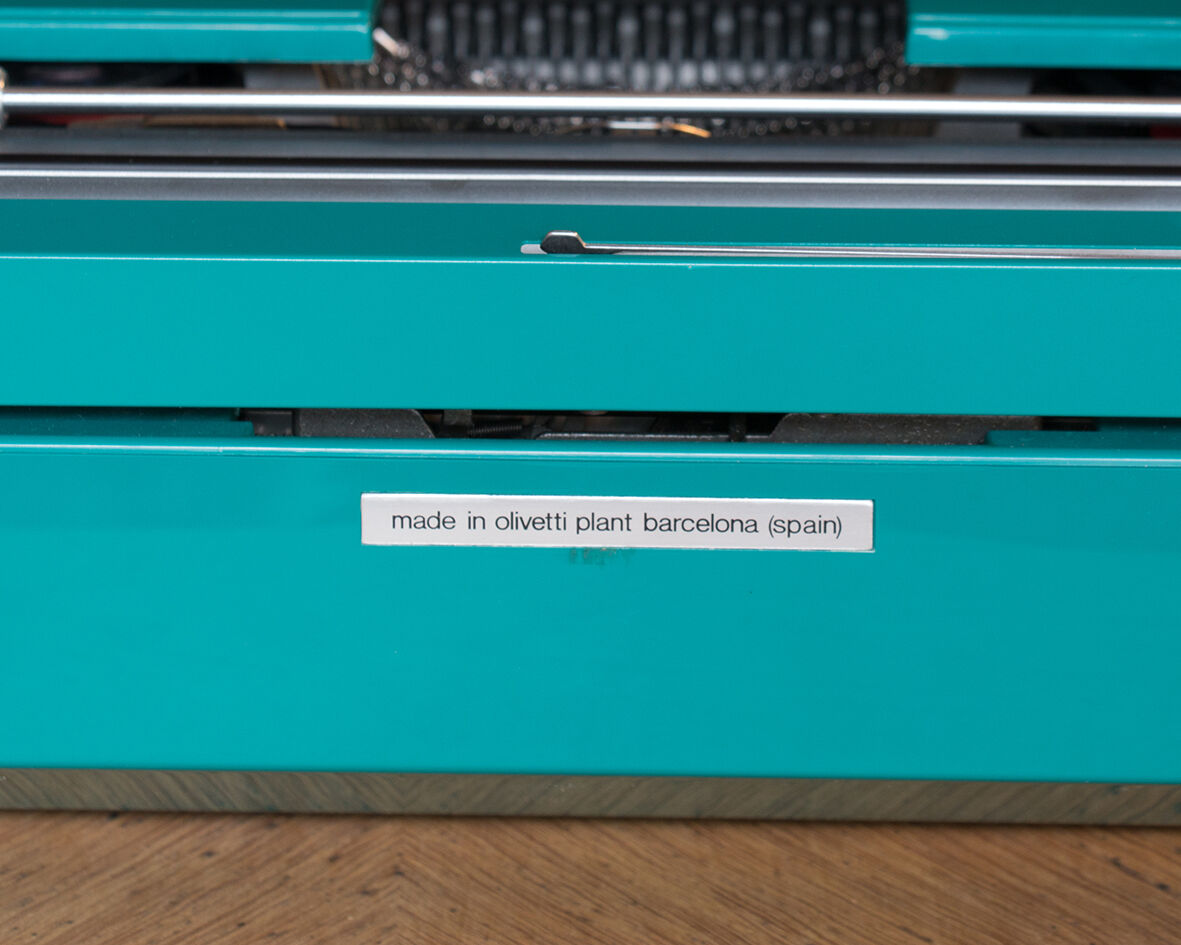 Machine à écrire Olivetti Studio 45
