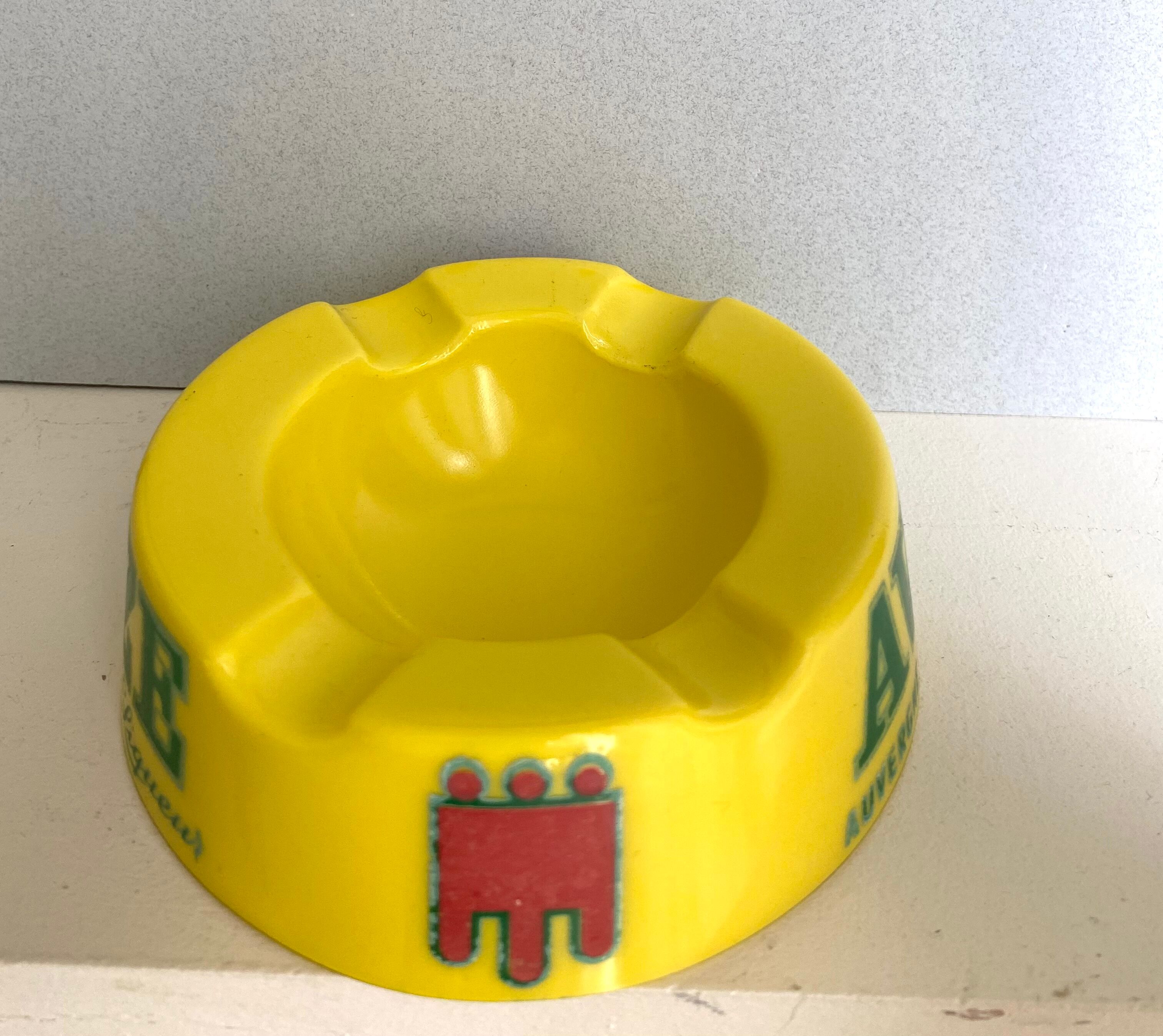 Trio of bistro ashtrays, early twentieth sit