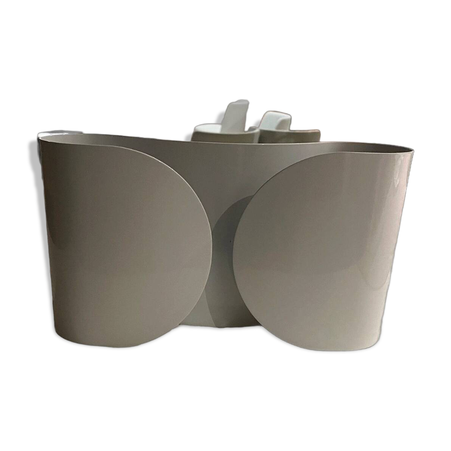 white Flos wall light model Foglio