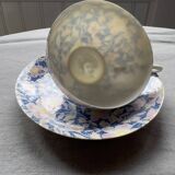 Tea cup and saucer in fine japanese porcelain