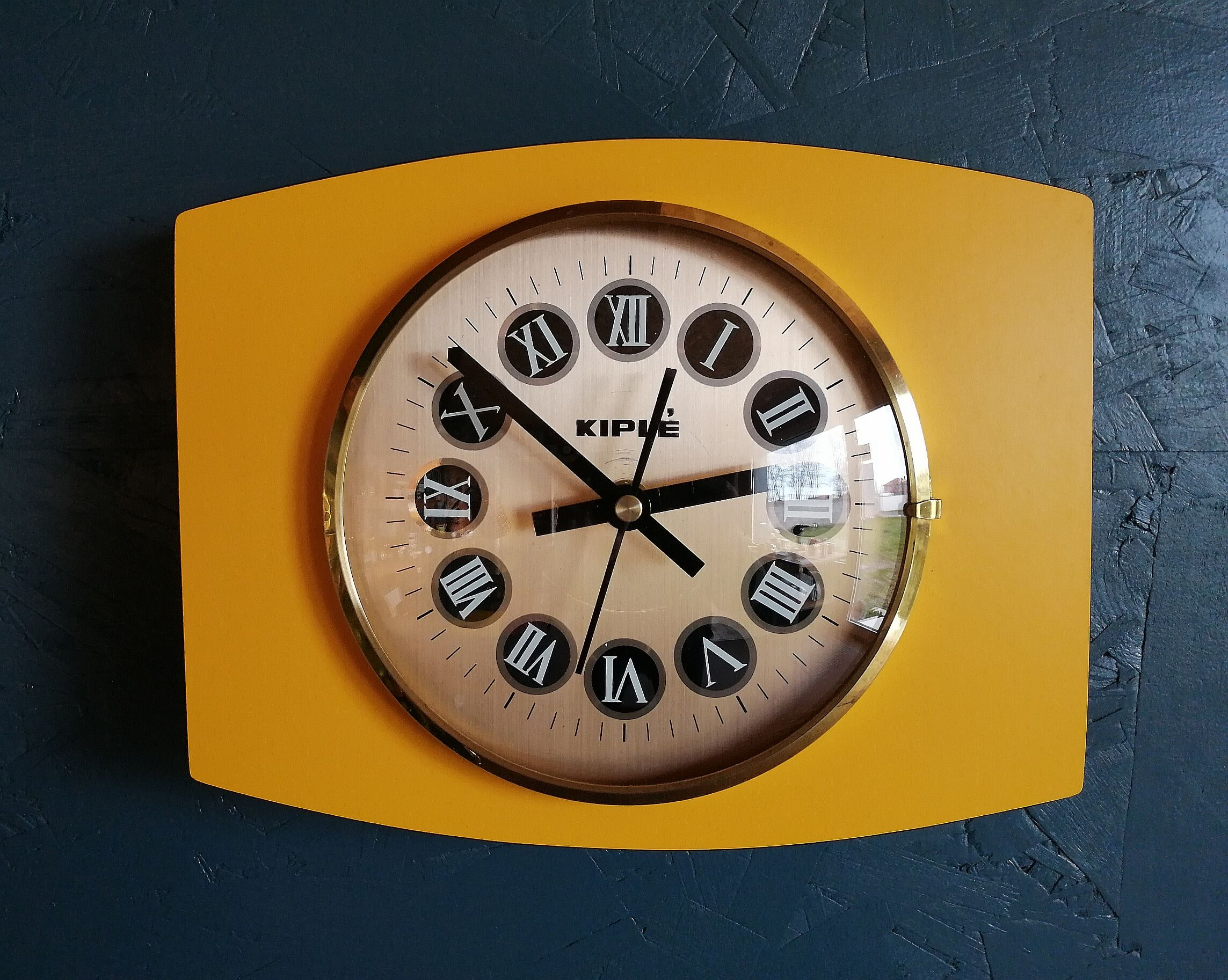 Vintage clock, "Yellow Kiplé" wall clock